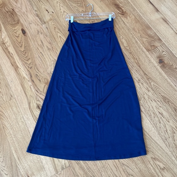 Color Thread Long maxi blue skirt. Size small - Picture 3 of 6
